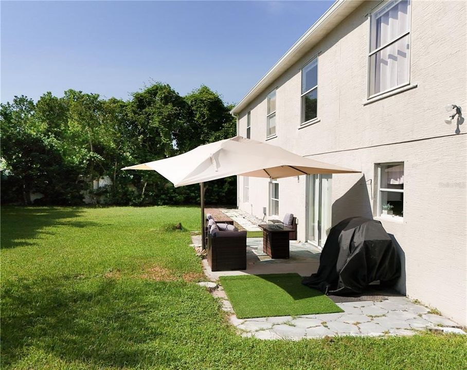 En Venta: $690,000 (6 camas, 4 baños, 3914 Pies cuadrados)