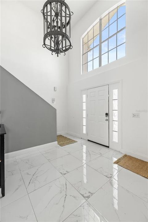 En Venta: $690,000 (6 camas, 4 baños, 3914 Pies cuadrados)