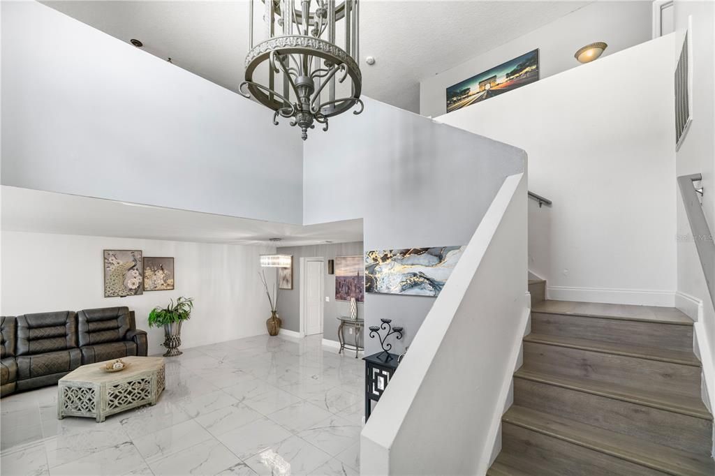 En Venta: $690,000 (6 camas, 4 baños, 3914 Pies cuadrados)