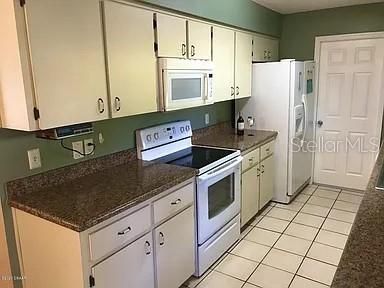 For Rent: $2,300 (3 beds, 2 baths, 1596 Square Feet)