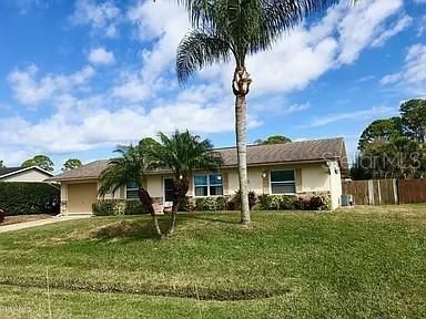 For Rent: $2,300 (3 beds, 2 baths, 1596 Square Feet)