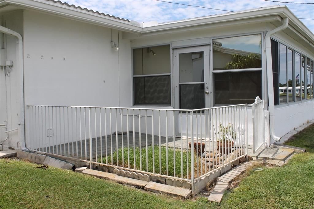 待售: $370,000 (2 贝兹, 2 浴室, 1653 平方英尺)