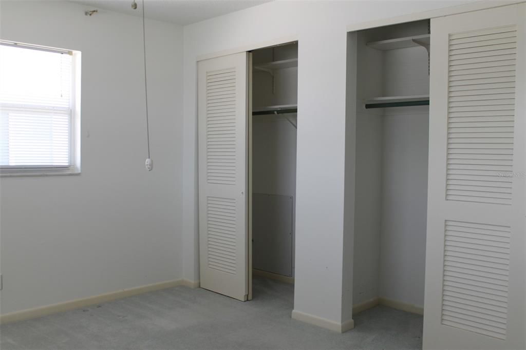 待售: $370,000 (2 贝兹, 2 浴室, 1653 平方英尺)