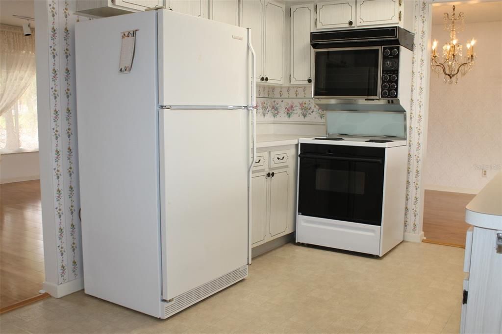 待售: $370,000 (2 贝兹, 2 浴室, 1653 平方英尺)