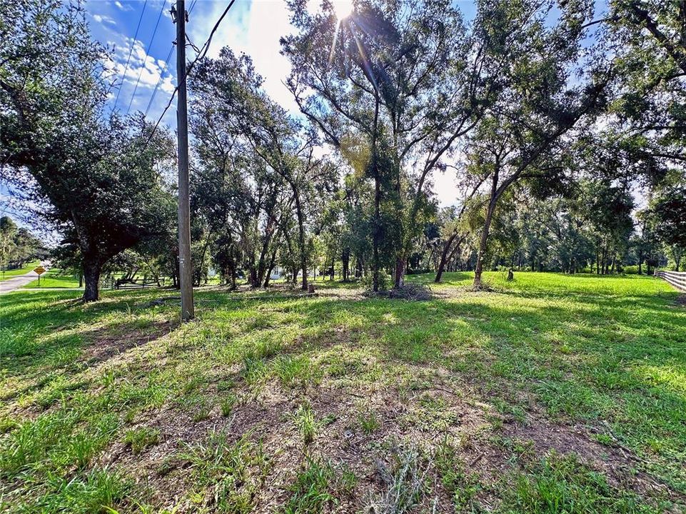 На продажу: $249,900 (1.20 acres)