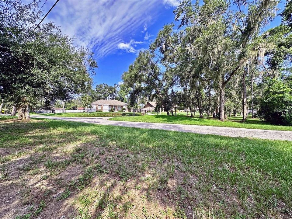 На продажу: $249,900 (1.20 acres)