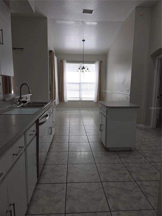 For Rent: $2,495 (4 beds, 3 baths, 2269 Square Feet)