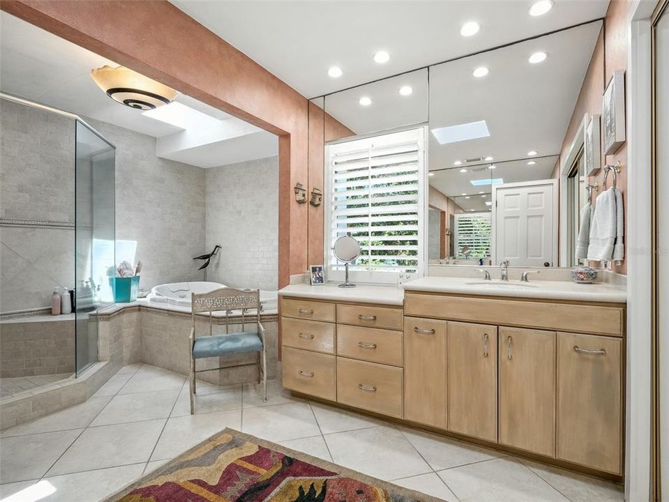 待售: $3,995,000 (4 贝兹, 3 浴室, 3251 平方英尺)