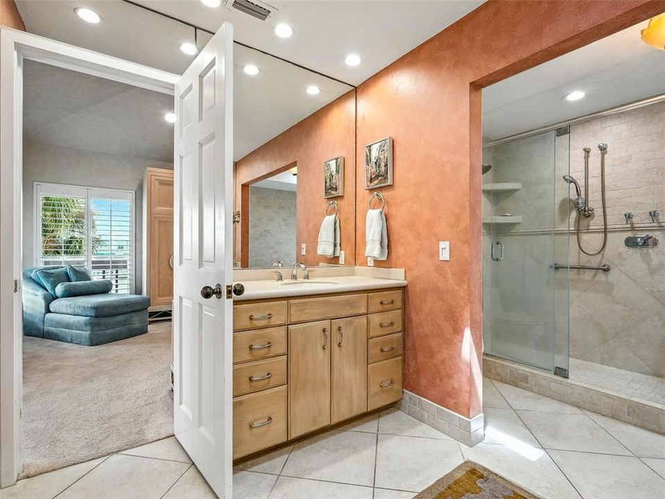 待售: $3,995,000 (4 贝兹, 3 浴室, 3251 平方英尺)