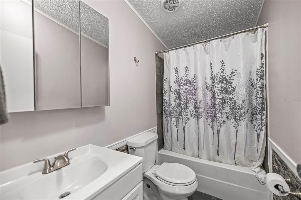 待售: $160,000 (3 贝兹, 2 浴室, 1534 平方英尺)