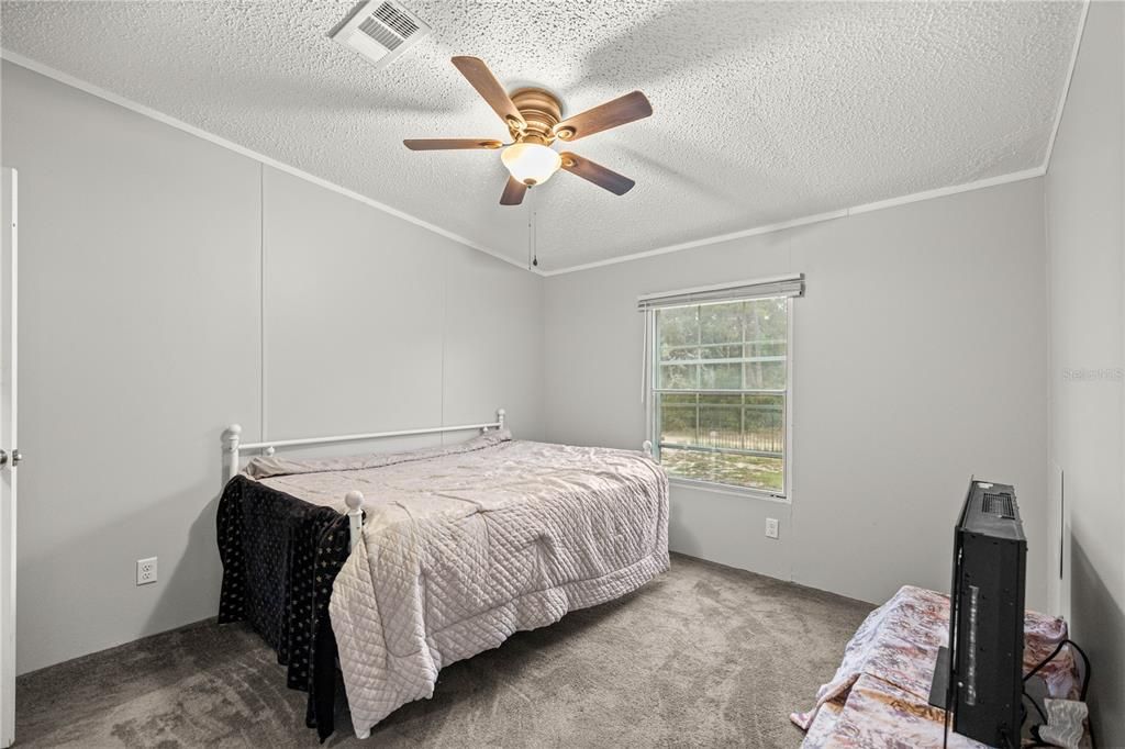 待售: $160,000 (3 贝兹, 2 浴室, 1534 平方英尺)