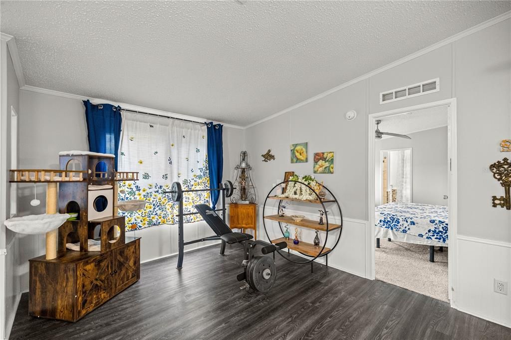 待售: $160,000 (3 贝兹, 2 浴室, 1534 平方英尺)