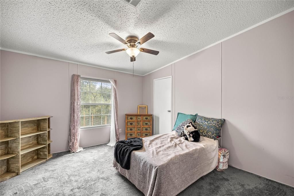 待售: $160,000 (3 贝兹, 2 浴室, 1534 平方英尺)