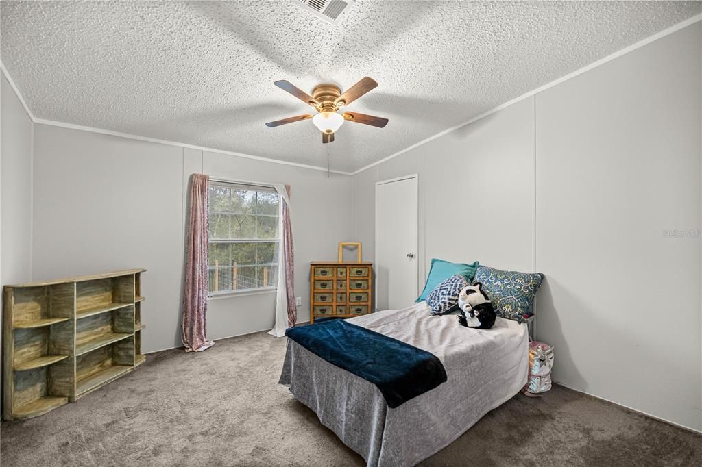 待售: $160,000 (3 贝兹, 2 浴室, 1534 平方英尺)