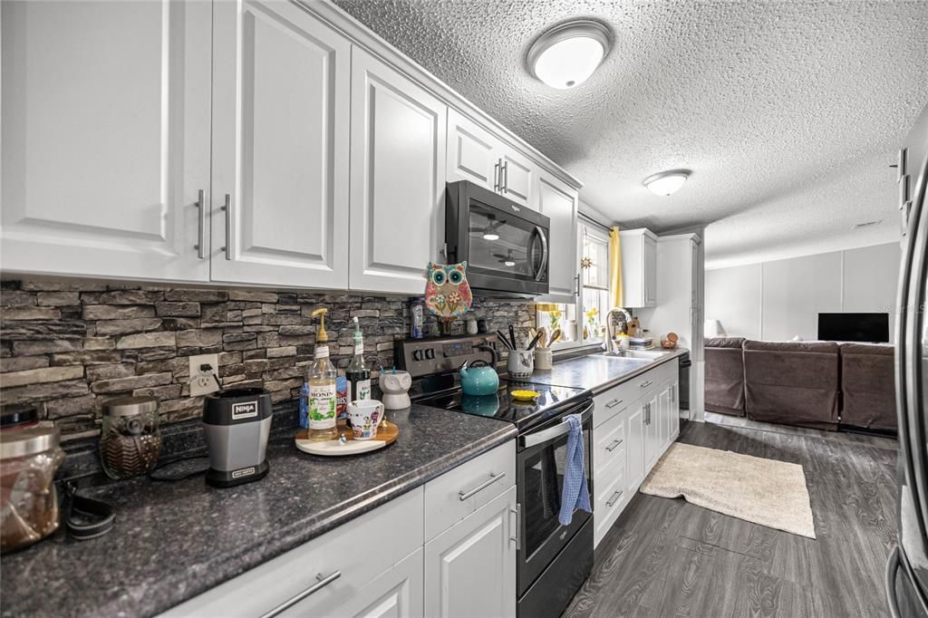 待售: $160,000 (3 贝兹, 2 浴室, 1534 平方英尺)