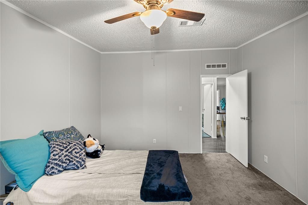 待售: $160,000 (3 贝兹, 2 浴室, 1534 平方英尺)