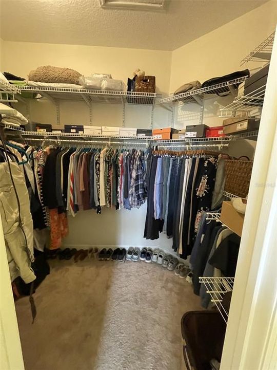 待售: $699,000 (3 贝兹, 2 浴室, 2555 平方英尺)