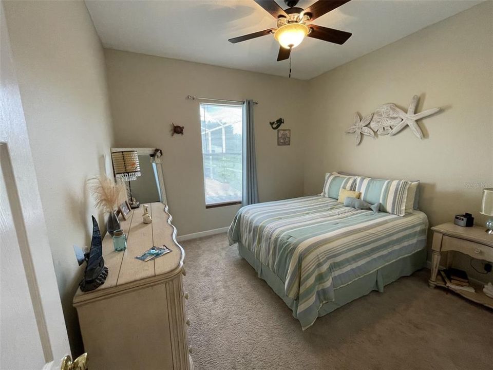 待售: $699,000 (3 贝兹, 2 浴室, 2555 平方英尺)