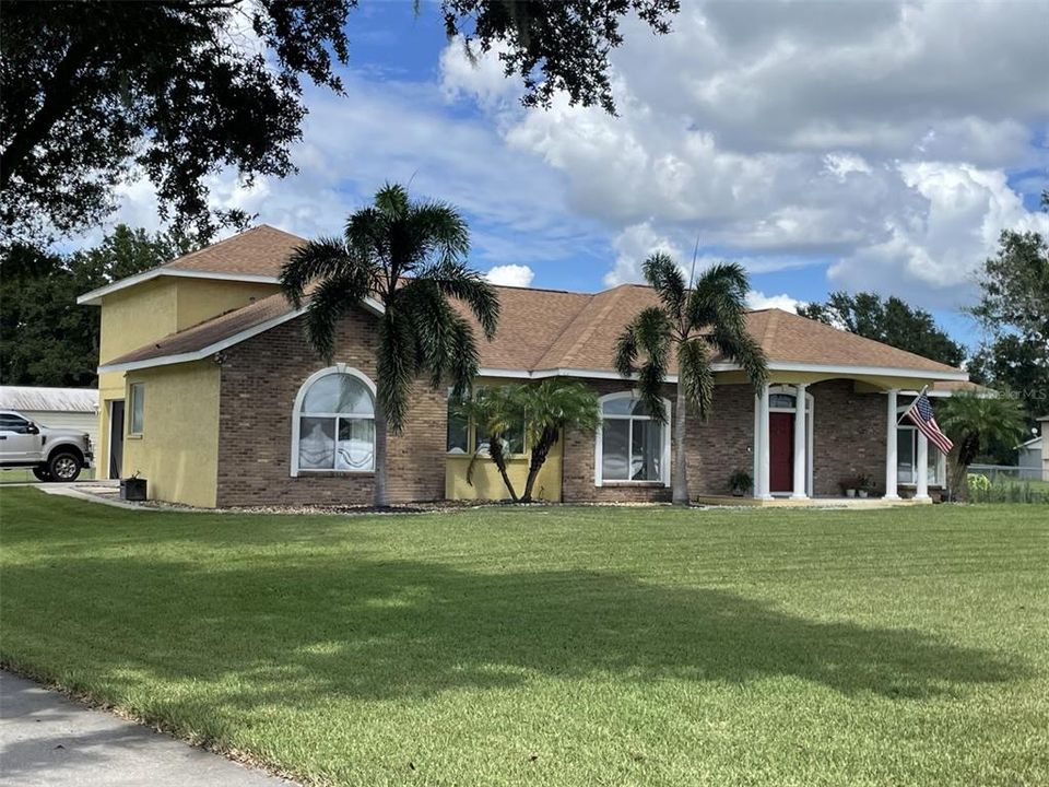 待售: $699,000 (3 贝兹, 2 浴室, 2555 平方英尺)