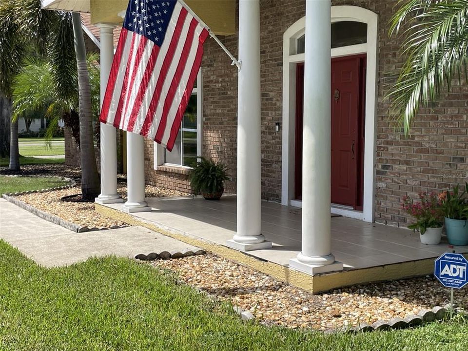 待售: $699,000 (3 贝兹, 2 浴室, 2555 平方英尺)