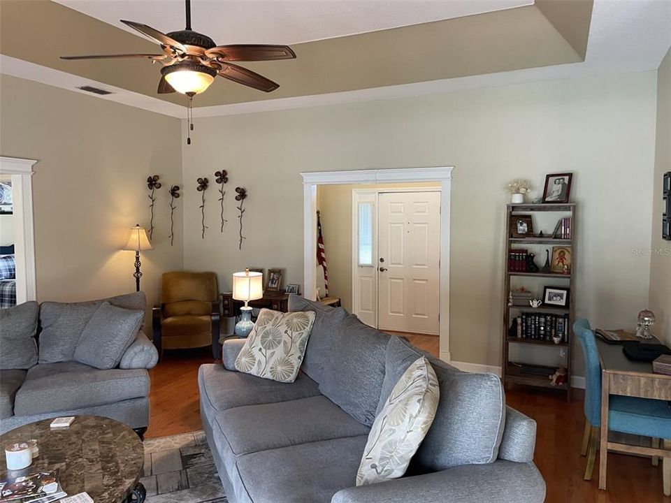 待售: $699,000 (3 贝兹, 2 浴室, 2555 平方英尺)