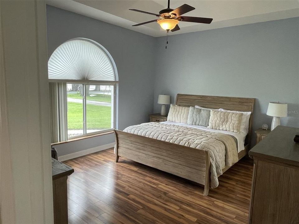 待售: $699,000 (3 贝兹, 2 浴室, 2555 平方英尺)