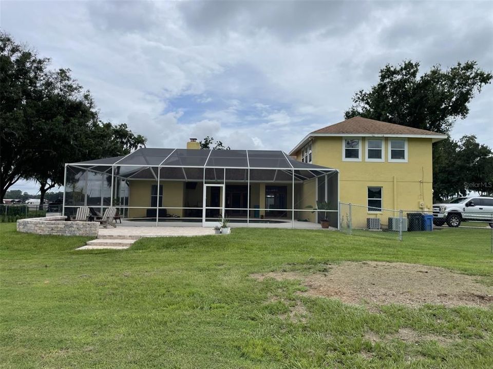 待售: $699,000 (3 贝兹, 2 浴室, 2555 平方英尺)