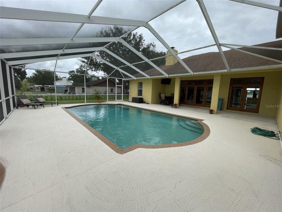 待售: $699,000 (3 贝兹, 2 浴室, 2555 平方英尺)