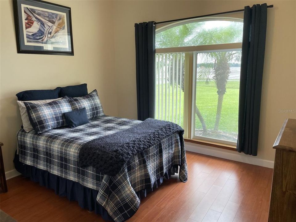 待售: $699,000 (3 贝兹, 2 浴室, 2555 平方英尺)