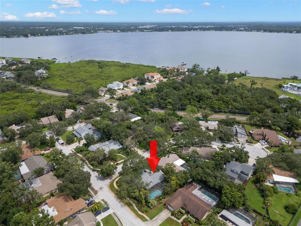 合同活跃: $659,000 (3 贝兹, 3 浴室, 2124 平方英尺)