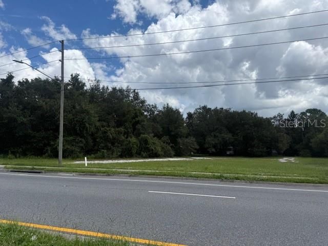 En Venta: $1,679,000 (5.76 acres)