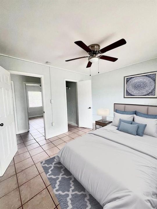 For Rent: $1,350 (2 beds, 1 baths, 2496 Square Feet)