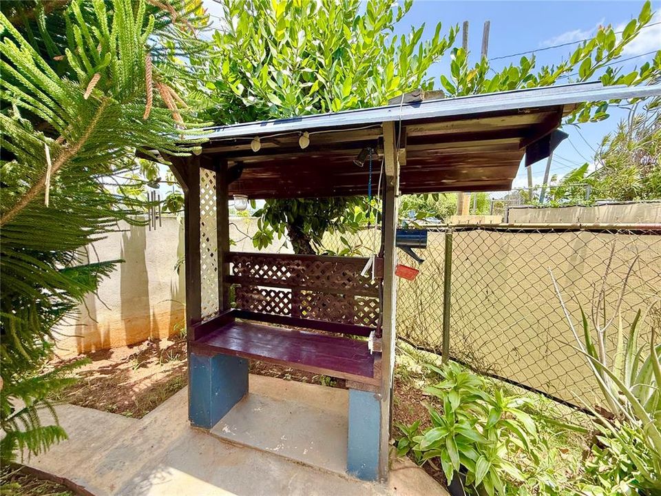 待售: $380,000 (3 贝兹, 2 浴室, 1382 平方英尺)