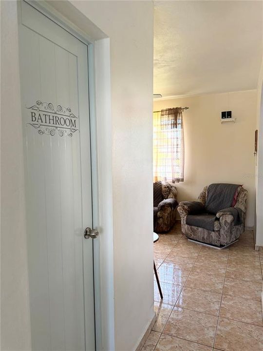 待售: $380,000 (3 贝兹, 2 浴室, 1382 平方英尺)