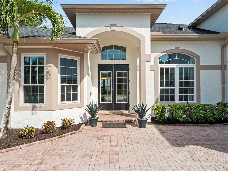 На продажу: $1,100,000 (5 спален, 4 ванн, 3669 Квадратных фут)