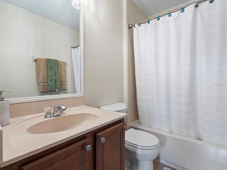 На продажу: $1,100,000 (5 спален, 4 ванн, 3669 Квадратных фут)