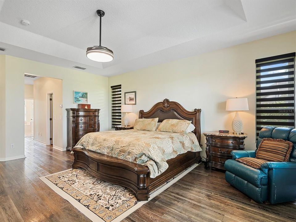 На продажу: $1,100,000 (5 спален, 4 ванн, 3669 Квадратных фут)