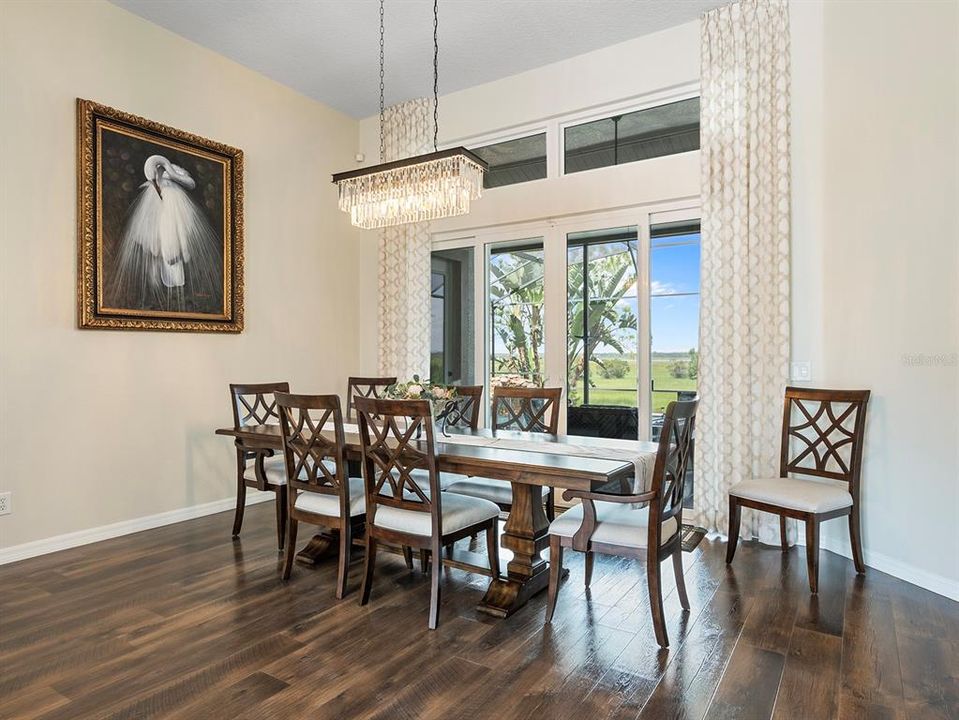 На продажу: $1,100,000 (5 спален, 4 ванн, 3669 Квадратных фут)