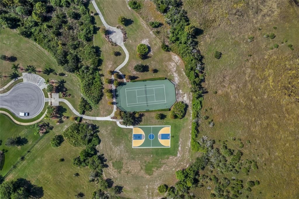 На продажу: $1,100,000 (5 спален, 4 ванн, 3669 Квадратных фут)