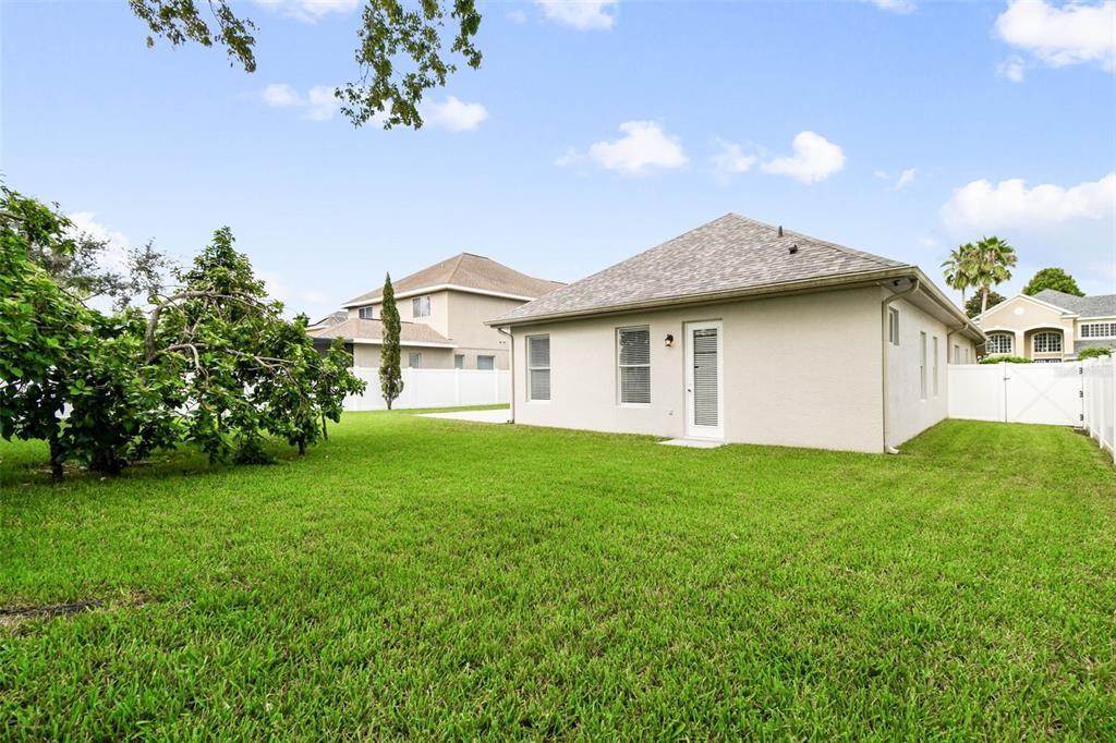 Active With Contract: $499,000 (4 beds, 3 baths, 2518 Square Feet)