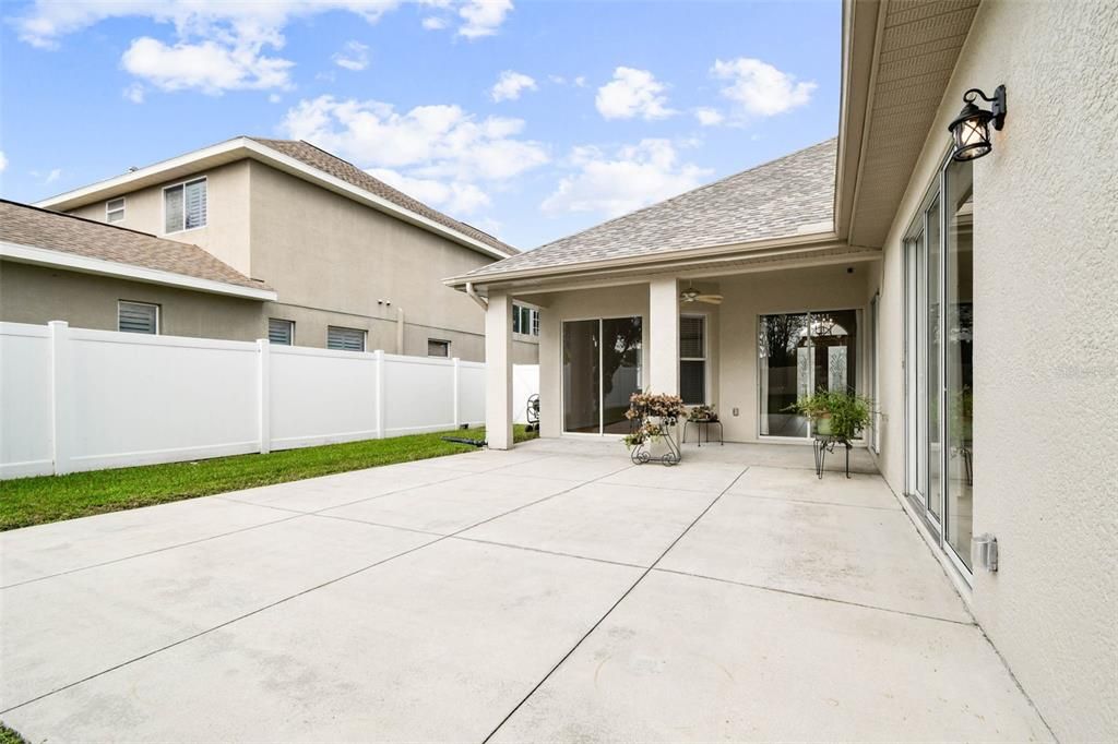 Active With Contract: $499,000 (4 beds, 3 baths, 2518 Square Feet)