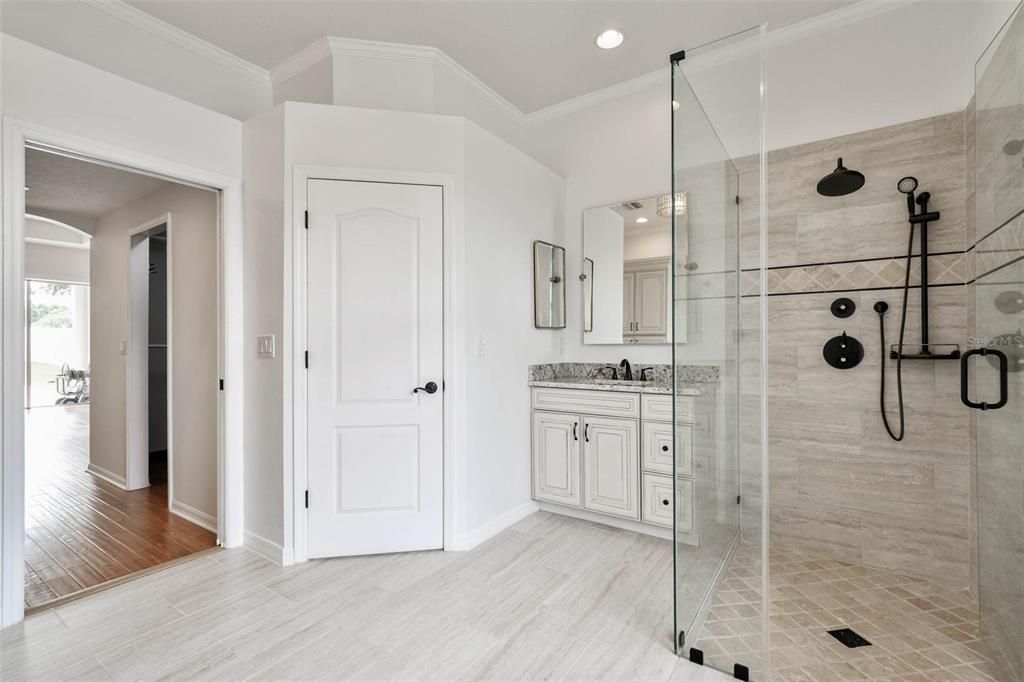 Active With Contract: $499,000 (4 beds, 3 baths, 2518 Square Feet)