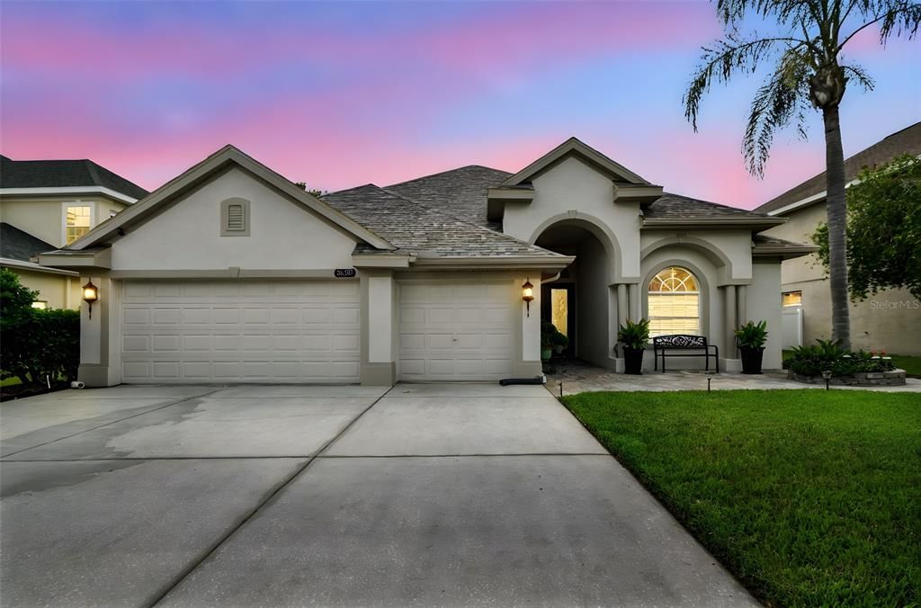 Active With Contract: $499,000 (4 beds, 3 baths, 2518 Square Feet)