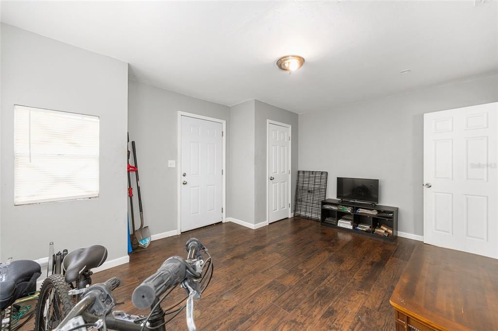 待售: $199,900 (3 贝兹, 2 浴室, 1663 平方英尺)