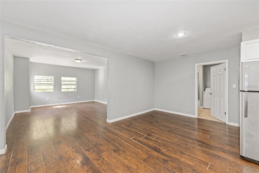 待售: $199,900 (3 贝兹, 2 浴室, 1663 平方英尺)