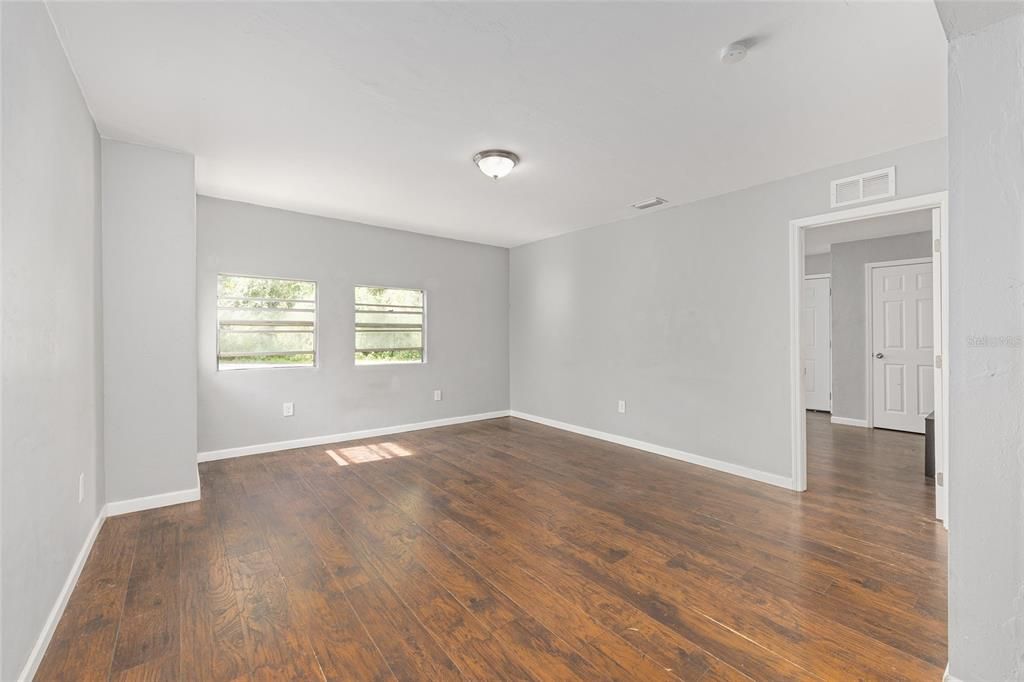 待售: $199,900 (3 贝兹, 2 浴室, 1663 平方英尺)