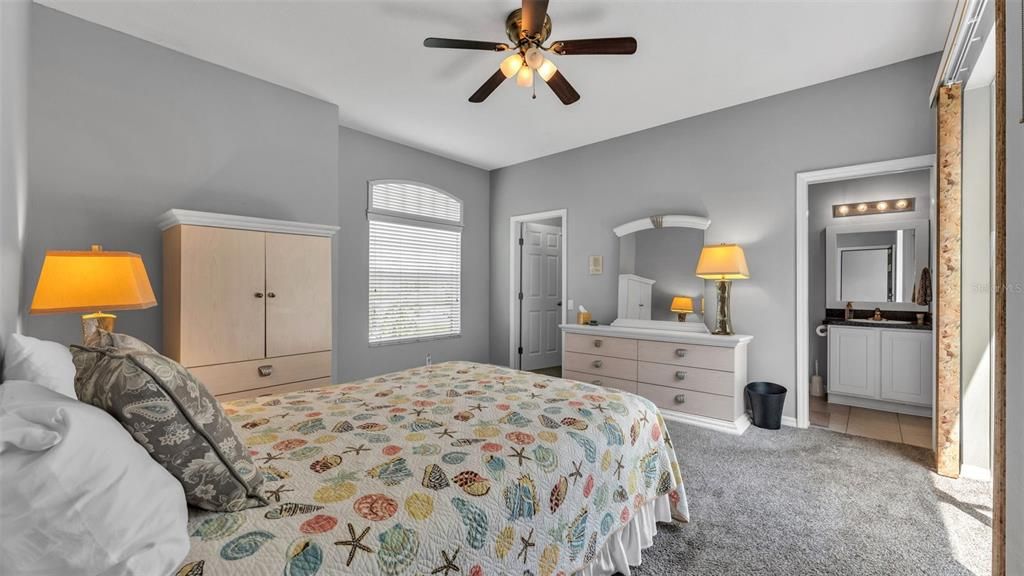 For Sale: $657,000 (5 beds, 4 baths, 3461 Square Feet)