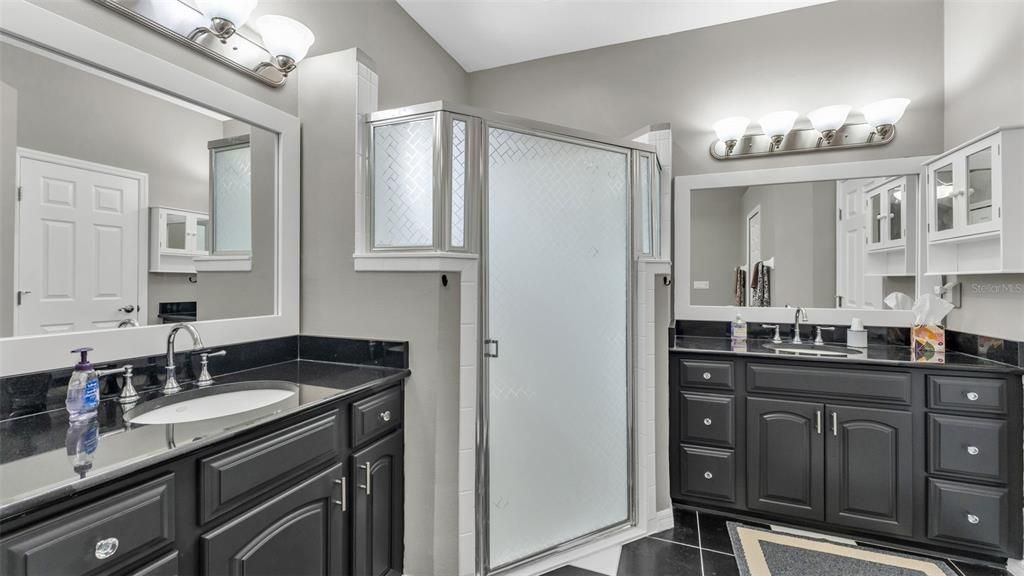 For Sale: $657,000 (5 beds, 4 baths, 3461 Square Feet)