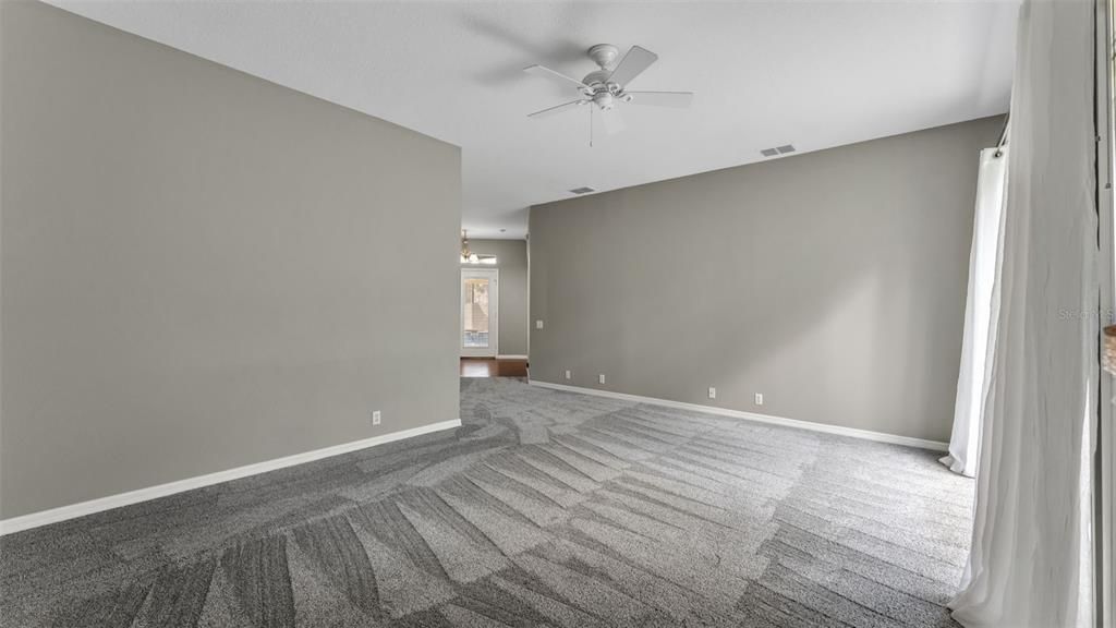 For Sale: $657,000 (5 beds, 4 baths, 3461 Square Feet)