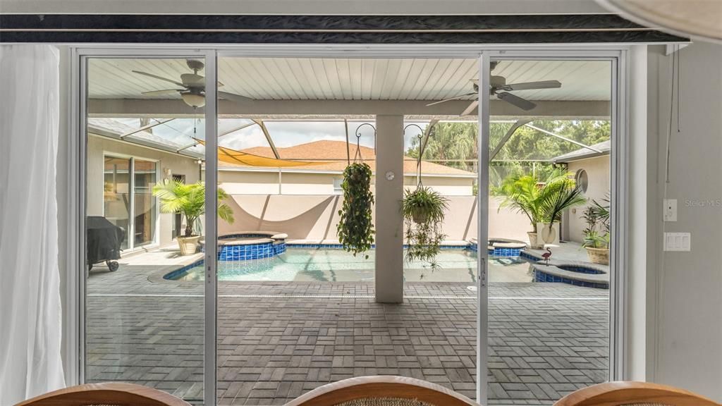 For Sale: $657,000 (5 beds, 4 baths, 3461 Square Feet)